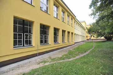 CS denní 3442M/01 Grafický design Obalová technika (reklamní a propagační činnost) Dvouoborová třída 3442M/01 Obalová technika (reklamní a propagační služby) 3. M denní 2345L/01 Mechanik seřizovač 3.