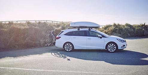 Přepravní systémy a nosiče Nosič jízních kol na tažné zařízení - EasyFold 931 Thule Nosič bicyklu "ProRide 591" Opel vám umožňuje, abyste si s sebou vzali vše tak snadno.