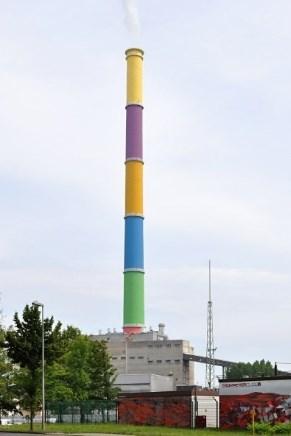 ] 3.1.4 Elektrárna v Helsinkách Velmi zdařilým projektem se můžou chlubit Helsinky a jejich místní elektrárna Salmisaari.