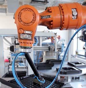 5 Robo cké pracoviště pro automa ckou depale zaci a montáž stoliček v Českém Těšíně SPACEYE byl v minulém roce úspěšně