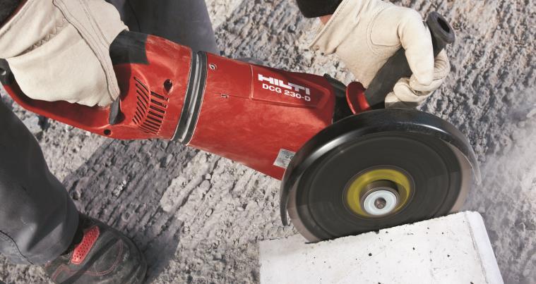 7. Návrh strojní sestavy pro technologickou etapu Úhlová bruska HILTI DCG 230 D Technické údaje: Napětí 230 V Hmotnost 6,9 kg Kotouč 230 mm Vřeteno M14x2 Obr. 7.