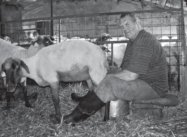Keďže mám u nich na salaši svoje ovce tak patrí sa mi napísať aj o tejto farme a to z viacerých dôvodov: Prvý dôvod: Nájdi si svojho baču - čoraz častejšie sa apeluje na ľudí s heslom, aby si našli