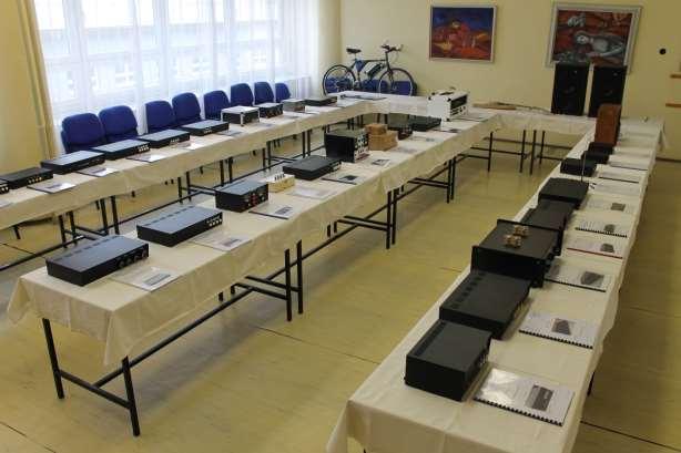 Výstavka maturitních prací, sborovna školy, duben