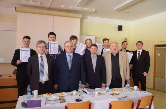 SOČ - krajské kolo SOČ dne 20. 4. 2018 Krajské kolo SOČ se uskutečnilo dne 20. 4. 2018 na Gymnázium J. A. Komenského a Jazykové škole s právem státní jazykové zkoušky v Uherském Brodě.