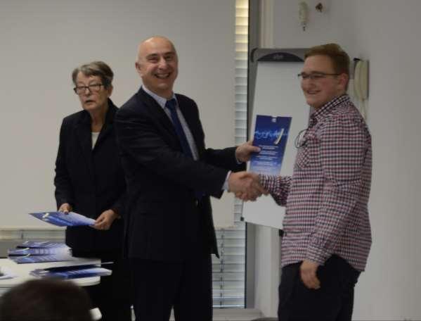 Prezentace byly velmi zajímavé a obsáhlé. Po prezentaci, vždy následovaly otázky poroty. Naši studenti si vedli velmi dobře, odpovídali pohotově a věcně.