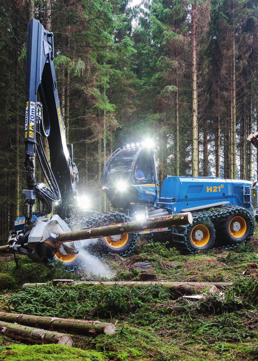 2018-CZ1 PĚT DOBRÝCH DŮVODŮ PRO VÝBĚR VYVÁŽECÍHO TRAKTORU OD FIRMY ROTTNE Ergonomie Váš lesní stroj je zároveň Vaším pracovním prostředím.