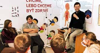 či dobre vidí alebo si zacvičiť na balance podložke prípadne si len vyskúšať jednorázový operačný plášť alebo rúško. ZDRAVOTNÍCI ZO ŠACE VYŠETROVALI ZRAK AJ ZNAMIENKA V OBCHODNOM CENTRE Text: Mgr.