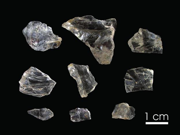 Marek Slobodník, Antonín Přichystal: Provenience křišťálových artefaktů z aurignacké stanice Nová.