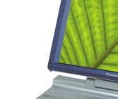 Nedílnou součástí přehrávače je integrovaný Li-Ion akumulátor, který při přehrávání fi lmů vydrží přibližně 2,5 hodiny. Samozřejmostí je možnost napájení pomocí síťového adaptéru.