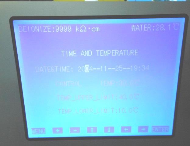 vody v řídícím systému laseru Kvalita chladící kapaliny je zajištěna účinným filtrem (jímá uvolňující se