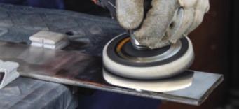 Lešticí lamelové kotouče z filcu (D) tloušťka lamel D2 2mm H25 (H) tvrdost filcu měkký, leštění na vysoký lesk Materiál: Korozi- a kyselinovzdorné oceli Vysokopevnostní / vysokolegované oceli Kalené