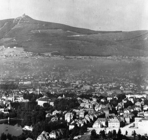 jsem musel tedy také trochu přidat a stanovil jsem si konečnou metu na 1 054 výstupů, což symbolicky odpovídá výšce ochozu na ještědském vysílači, kam až se dá (s povolením radiokomunikací) vystoupit