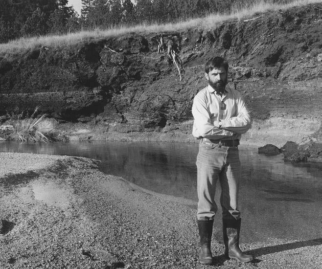 V zátoce Bílého pavouka na Velké Jizerské louce v létě 1974 Většina lidí, s nimiž se ve spisovatelské branži stýkám, mluví o svých začátcích především tak, že v sobě měli určité přetlaky, touhu být