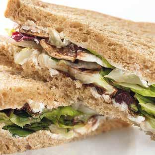 římským salátem, kozím sýrem a brusinkami EN Romaine lettuce, goat cheese & cranberry sandwich DE Sandwich