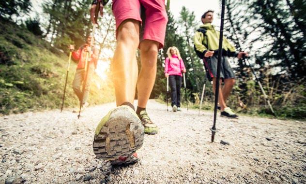 SPORTOVNÍ LUKOSTŘELBA Soustřeďte se a vystřelte na terč, který může být vzdálený desítky metrů.