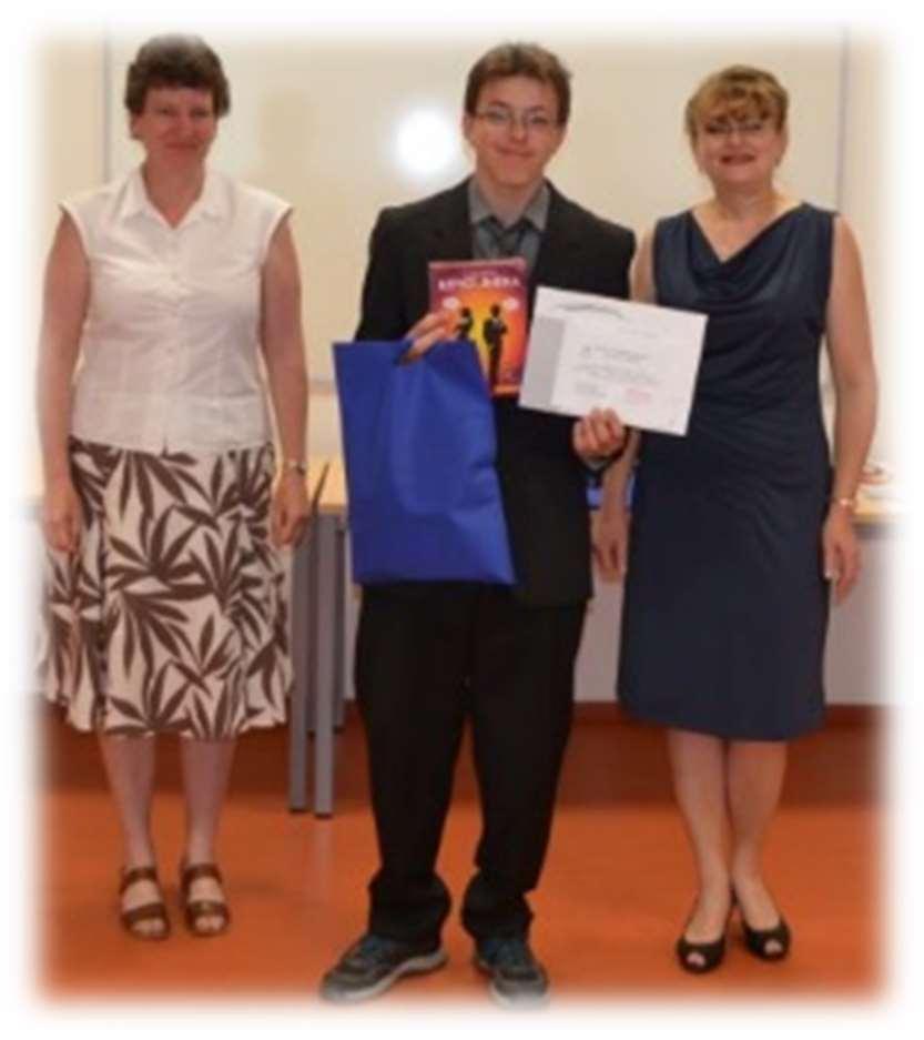 Matematika Soutěže Matematické soutěže podporují a rozvíjejí dovednosti nadaných žáků. Prestižní a nejtěžší z nich je matematická olympiáda. Okresním garantem této soutěže je Mgr. Jana Wothová.