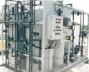 Membrána - záměrně nedokonalá polopropustná bariéra, dovolující preferovaný transport jedné komponenty vstupního proudu do produktu propustnost - míra toku látky membránou selektivita -