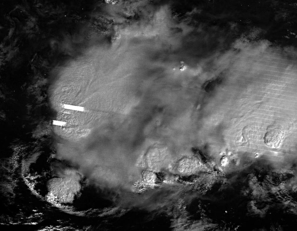 Day/Night Band 2015-05-09 01:55 UTC, konvektivní bouře nad Libérií a Pobřežím