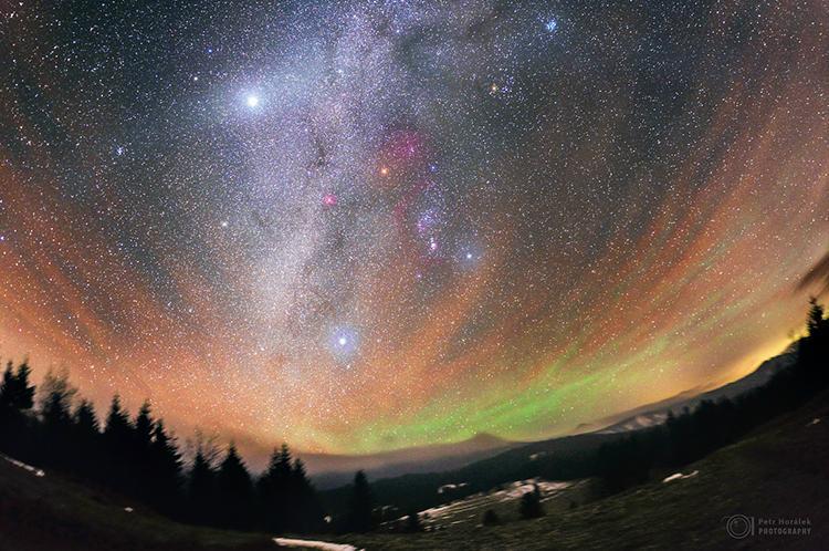 Ukázky vzhledu airglow 2014-01-01, Petr Horálek