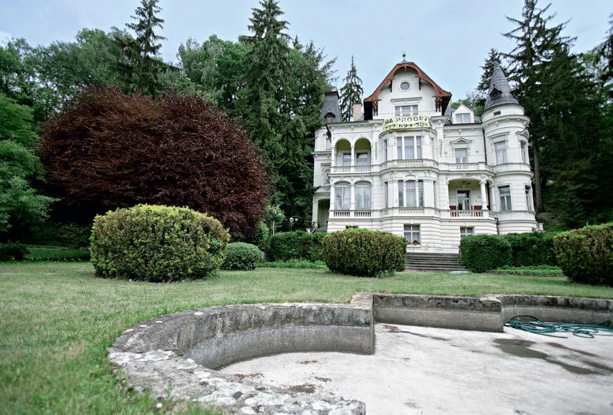 60 Euro 27 28 4. července 2011 report zahraniční investice Čím dál menší Malenkaja Moskva Do českých nemovitostí investují stále častěji lidé z Východu.