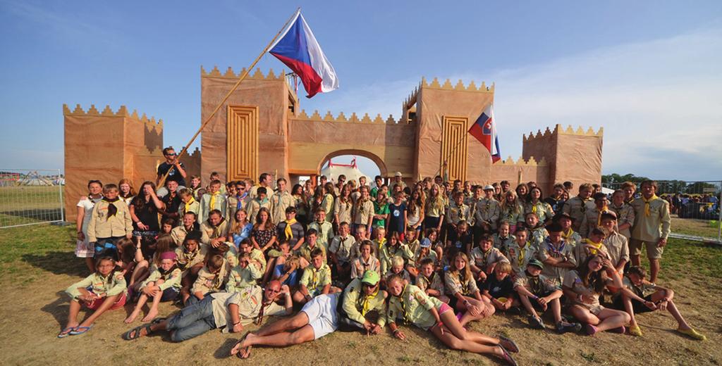 Camporee EUD Švýcarsko Po čtyřech letech, které utekly jako voda, jsme opět vyslali výpravu 90 zástupců České republiky na evropské camporee konané tentokrát ve švýcarském Estavayer-le-Lac.