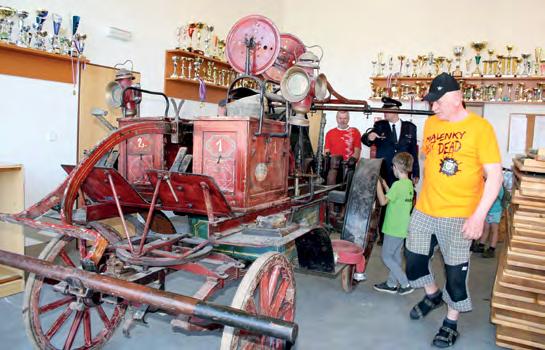 odradilo. Letos ale byla v sobotu 21. dubna situace diametrálně odlišná. Počasí bylo letní, a tak nebylo divu, že se na Ivančeně sešly stovky, možná i tisíce skautů.