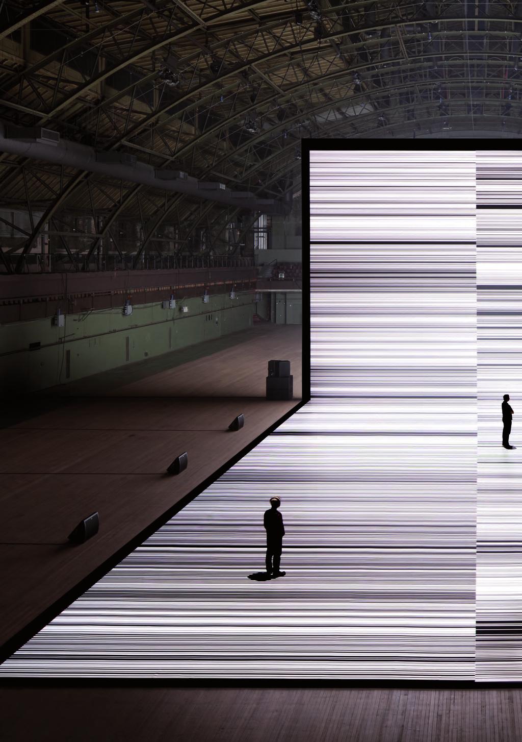 Evropská sezóna současného divadla a tance Plzeň Evropské hlavní město kultury 2015 Ryoji Ikeda digitální instalace Test Pattern [N 7] Ryoji Ikeda, přední japonský vizuální umělec, performer a