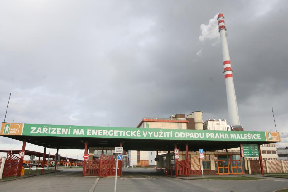 10.1.5 Emisní limity Parametr/Druh emise Tabulka 2 Emisní limity ZEVO Chotíkov[30] BAT 24hodinový průměr Emisní limit dle vyhl. 415/2012 Sb.