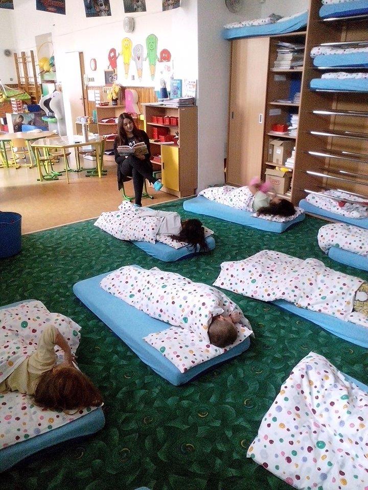 Akce Zdravé zoubky Dne 18. října nás v MŠ Nástupní v Ostravě-Kunčičkách navštívila paní Petra Lisníková z Českého zdravotnického ústavu.