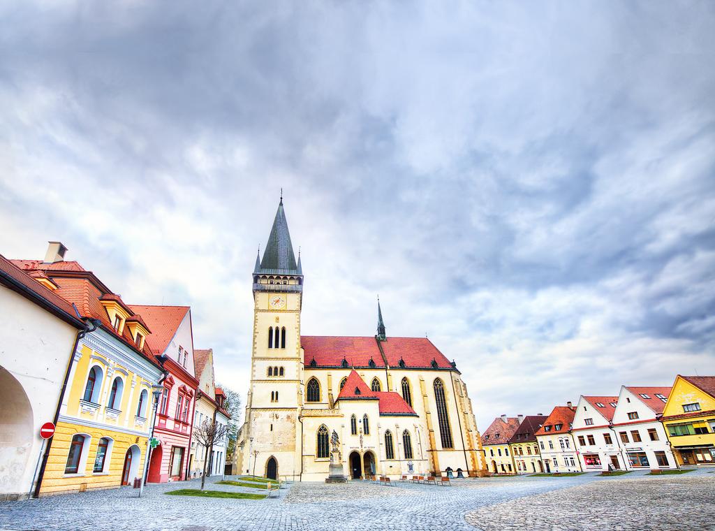 1. informácia Slovenská lekárska spoločnosť Občianske združenie RE - SPIRO Slovenská