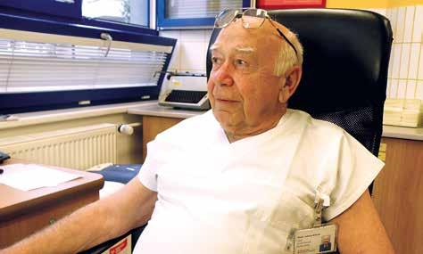 ROČNÍK 10 ČÍSLO 2 DUBEN 2017 Doktor Ladislav Březina léčí přes 50 let ZA SVOU ÉRU PROVEDL VE VALAŠSKÉM MEZIŘÍČÍ 4 000 OPERACÍ ŽLUČNÍKŮ A ŽLUČOVÝCH CEST. Text: Michal Václav, DiS. / Foto: archiv MUDr.