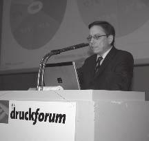 Svět tisku 03/2008 25 Druckforum ve Stuttgartu Třicáté Tiskové fórum, které se uskutečnilo 25. ledna ve Stuttgartu, bylo věnováno moderním technologiím aplikovaným na archových strojích KBA.