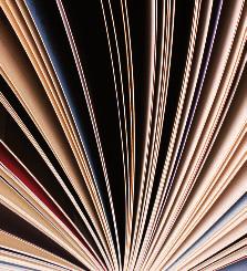 Tiskař u stroje dostává prostřednictvím systému řízení komplexní informaci o zakázce, jak ji připravil útvar technologie. Tiskárně to umožňuje využít maximální rychlost přípravy strojů.