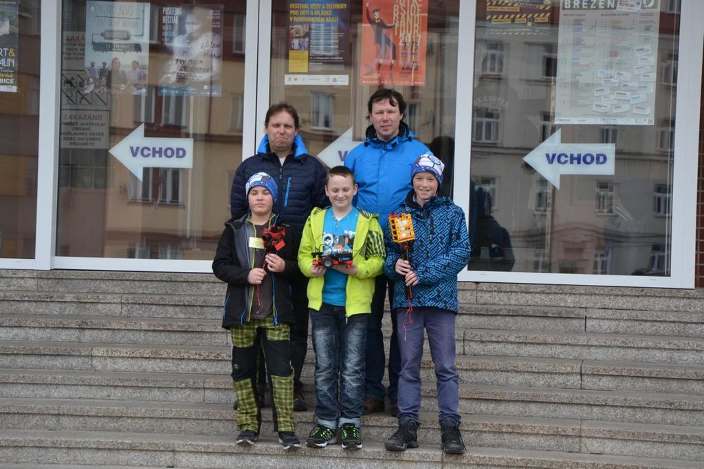 Martin Danielis, Patrik Jandura a Jan Zajíc Kyberrobot 2017 2.5.