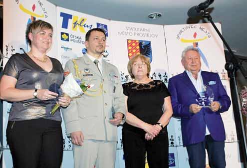 bodový zisk i posun na osmou pozici. S černými kameny triumfoval také Aleš Hradský, jenž si poradil s Davidem Krejsou. Šesté kolo se uskuteční v úterý 20.
