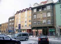 Do hotelu se pravidelně sjížděla prostějovská společenská smetánka. V roce 1956 došlo k jeho znárodnění.