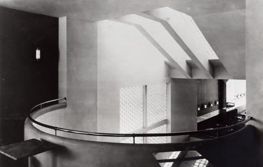 Ševčík a novinářka Karolína Vránková. Česká komora architektů uděluje toto ocenění osobnostem v oboru, které se svou prací a morálním kreditem významně zapsaly do moderní historie české architektury.