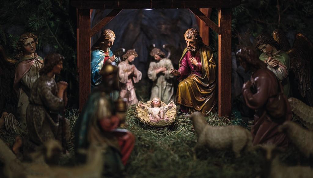 SANTA GO HOME aneb Proč pouštíme Santu do bytu To, o co se předrevoluční režim tolik snažil, tedy nahradit Ježíška dědou Mrázem, a čemu jsme se s úspěchem ubránili, se dnes s lehkostí daří Santa