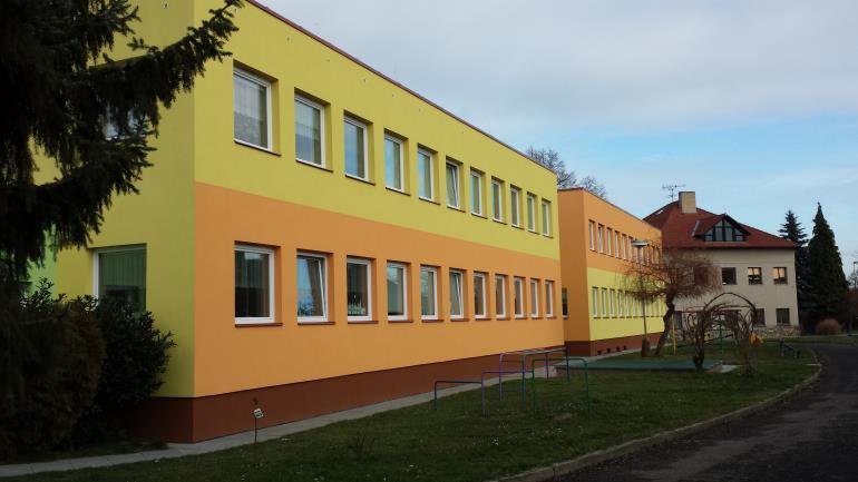 Cílový stav do roku 2020: Kreativní zahrada, která podporuje přirozený rozvoj dětí. Příprava a realizace projektu na revitalizaci zahrady za účasti dětí, učitelů, rodičů, odborníků a dalších aktérů.