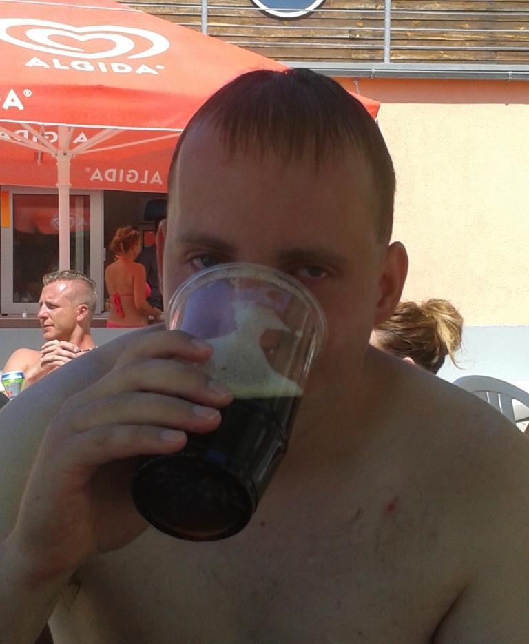 Navštevovali sme Letné kúpalisko v Lamači Kúpalisko v Lamači ponúka obyvateľom Lamača priestor na oddych a osvieženie.
