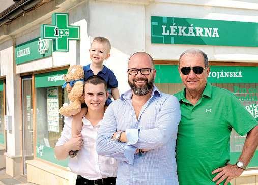 Senioři a lidé s handicapem 27. dubna 2018 35 Hradecká radnice se připravuje na stárnutí svýchobyvatel Senioři dnes tvoří pětinu obyvatel Hradce Králové. Jak se jim bude ve městě žít?