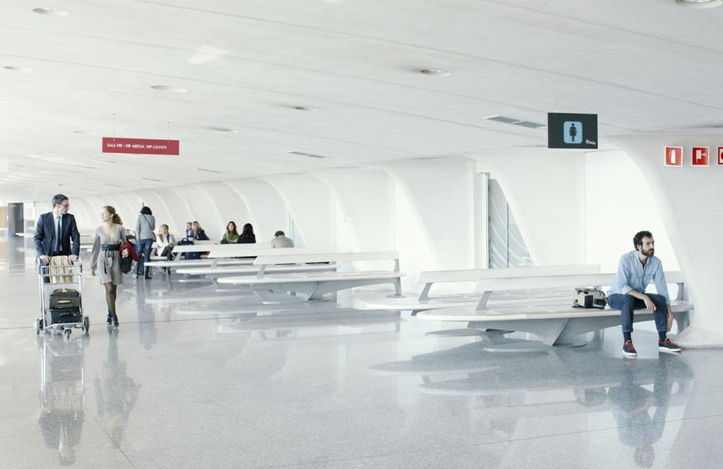 Jak společnosti postupovaly vůči pachatelům podvodů? V České republice bylo v případě interních pachatelů nejčastější reakcí propuštění (81 %) a o každém druhém případu byla informována policie.