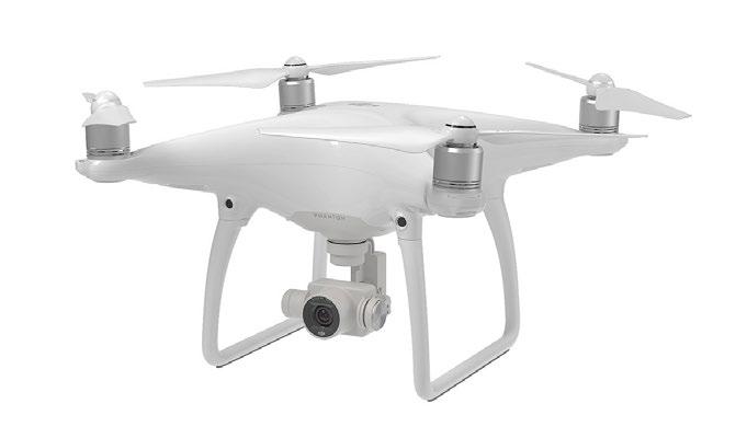 26 Základní pojmy a úvod k létání Výrobci jsou několika kategorií. Někteří vyrábějí kompletní drony včetně řídicí elektroniky.