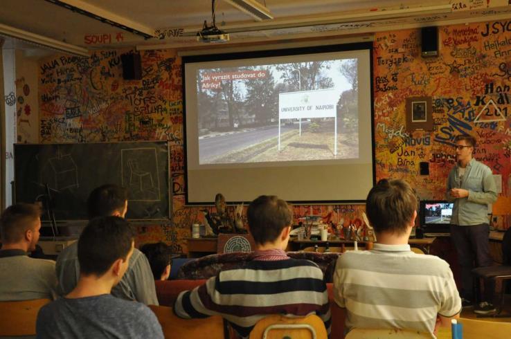 Činnost badatelského centra ve školním roce 2017-2018 O podpoře nadání na Gymnáziu Havlíčkův Brod Badatelské centrum Gymnázia Havlíčkův Brod hostilo 13.