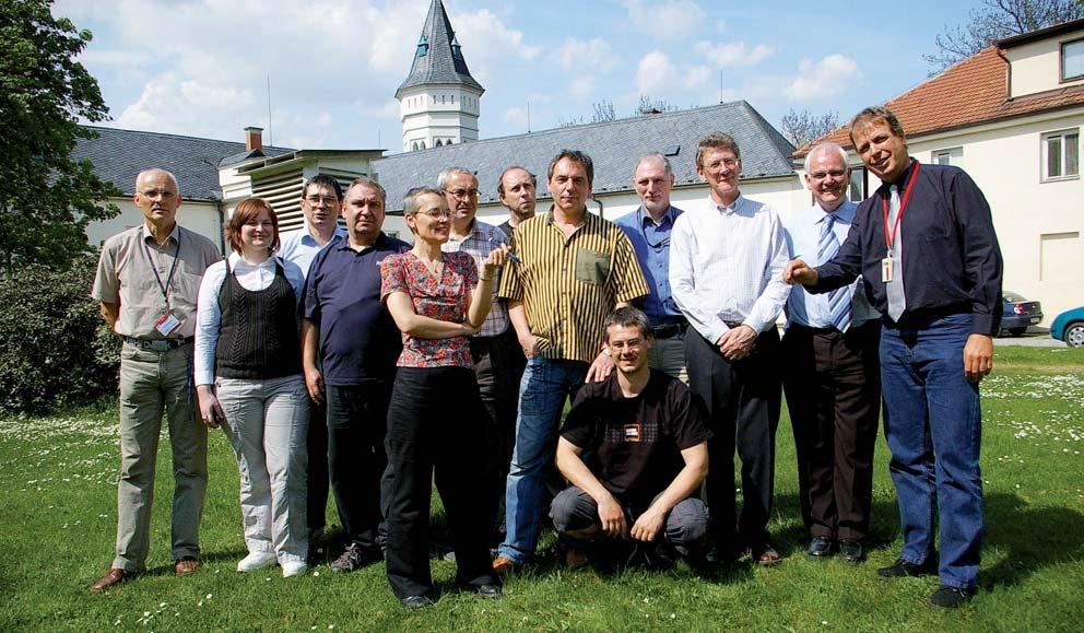 Účastníci kurzu, zleva: B. Techlovský a T. Gálová (MS Praha), F. Kukla (MS Brno-Tuřany), M. Švandrlík (MS Praha), S. Kozlovská (MS Ostrava- Mošnov), J. Vašíček a K. Lípa (MS Praha), R.