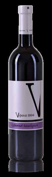 Vino je harmonično z elegantnimi in in nežnimi tanini. Priporočamo: hlajeno na 15 9 ºC.