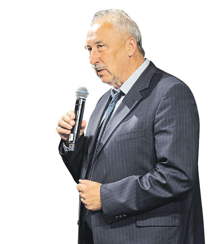 28 4. května 2018 Město plné tónů Miloš Zahradník: Festival bych neměnil, jenom dobrušoval Náměstek jabloneckého primátora Miloš Zahradník je přesvědčen otom, že vprogramové nabídce Města plného tónů