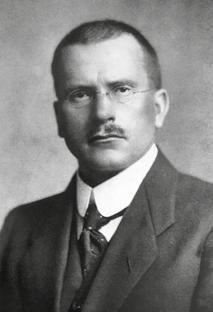 Carl Gustav Jung (1875 1961) Švýcarský psychiatr, profesor na univerzitě v Basileji. Po několikaletém přátelství s Freudem následovala roztržka.