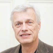 Kvasnička zdůraznil, že stříbrná medaile je oceněním nejen pro něj, ale pro všechny kolegy, díky nimž cenu dostal. Zlatá medaile UK pro E.