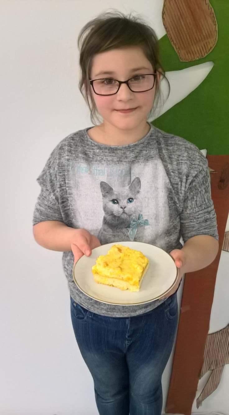 Klub dětí - kroužek vaření Gabriela - třepací dort Lucie - sýrové bagetky Tereza - špagety s kuřecím masem Noc s Andersenem Obecní knihovna Dlouhá Ves společně s obecním